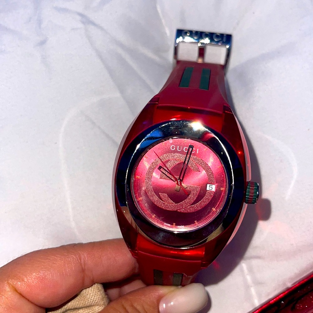 gucci watch missing the